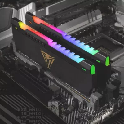 PATRIOT BARETTE MEMOIRE V4S RGB 8G 3200MHZ CL18