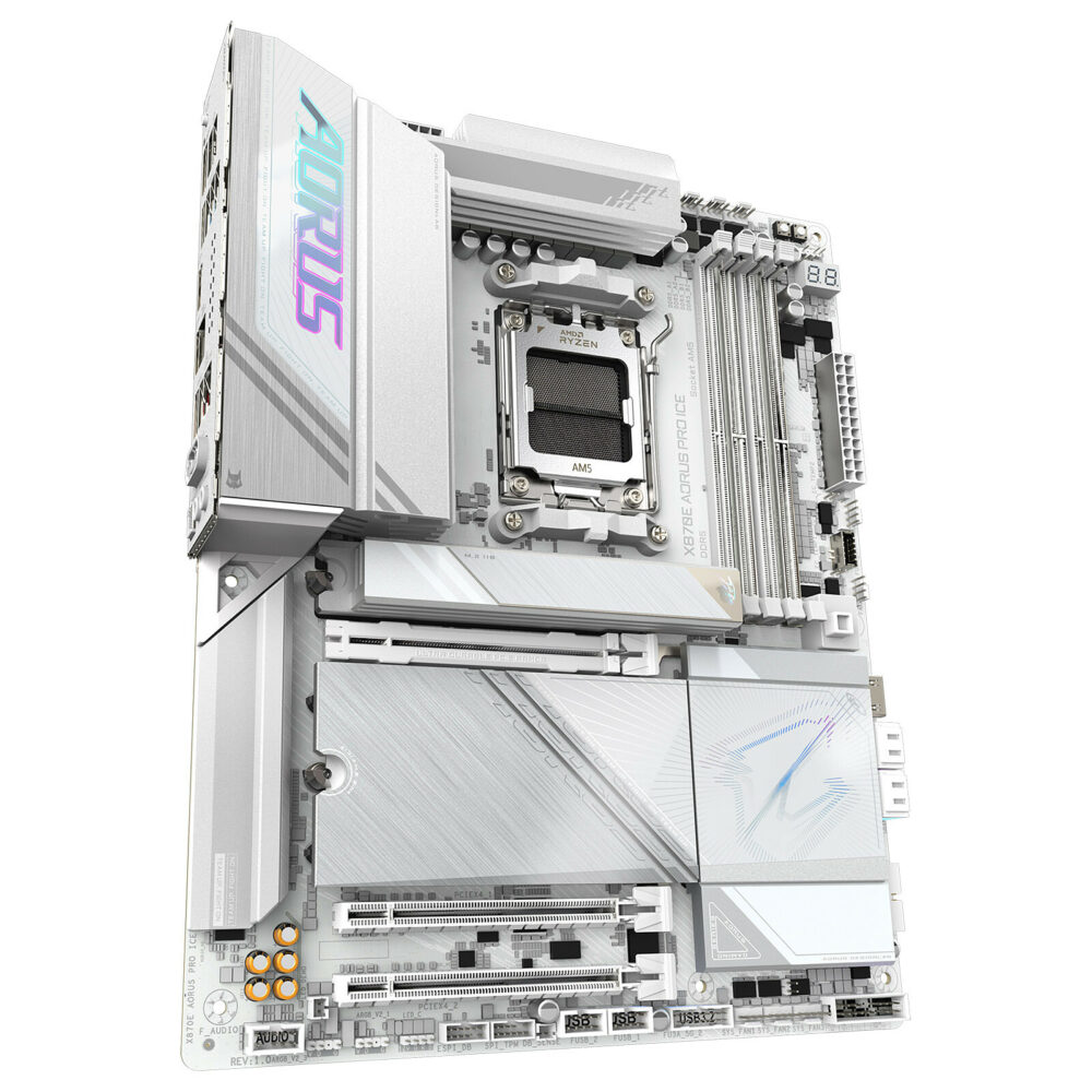 Gigabyte X870E AORUS PRO ICE-3